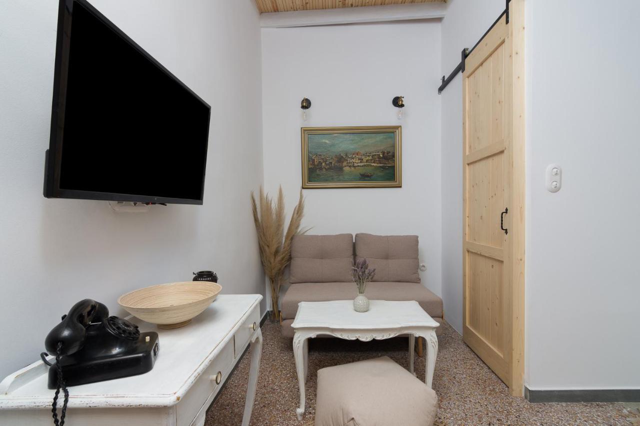 شقة أثينا  في Vintage Loft Α In Monastiraki المظهر الخارجي الصورة